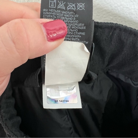 The North Face Girls HyVent Waterproof Insulated Black Cargo Snow Pants Size S - Picture 11 of 11